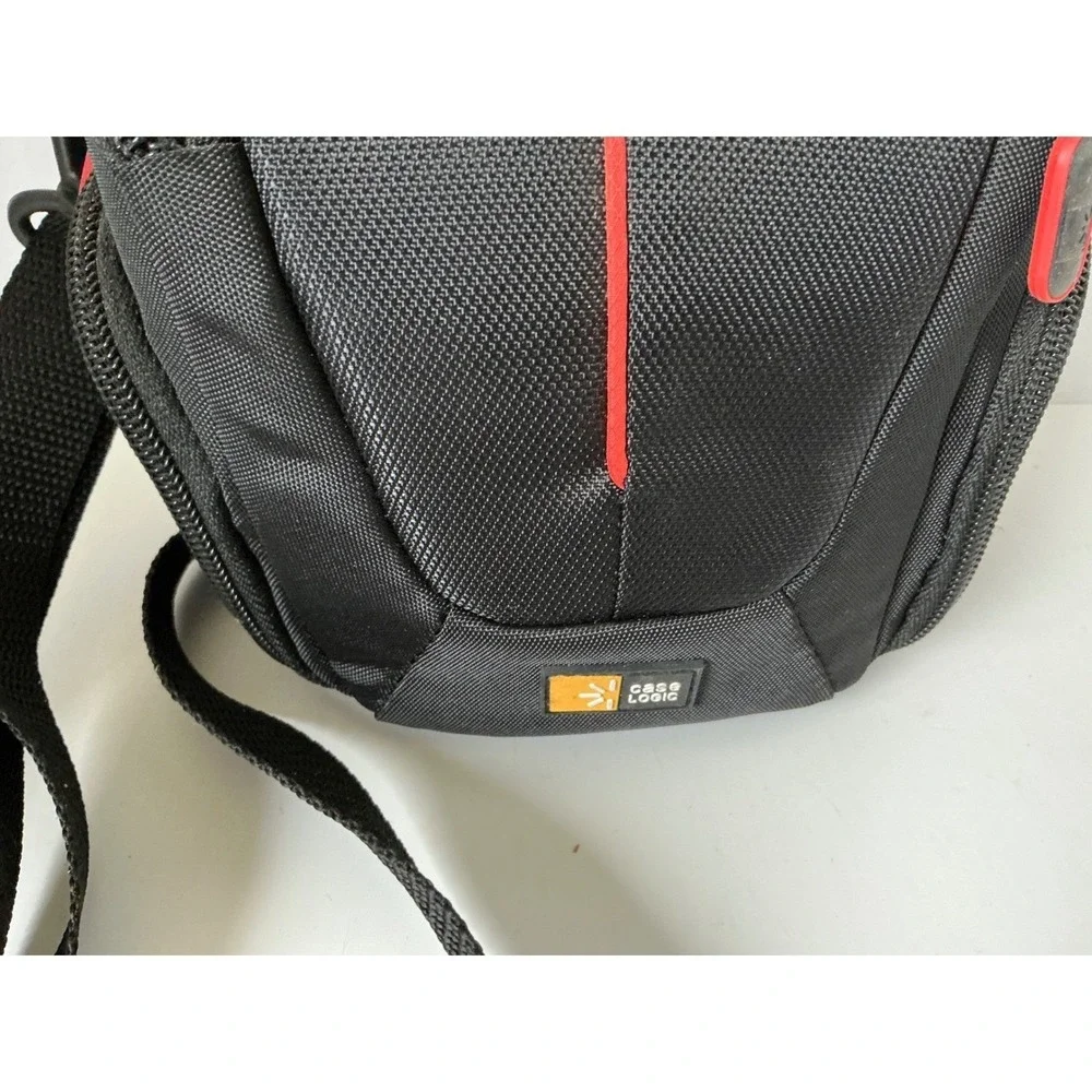 Nikon Coolpix‎ L840 Digital Camera 38x Zoom Black Case Logic Bag Bundle